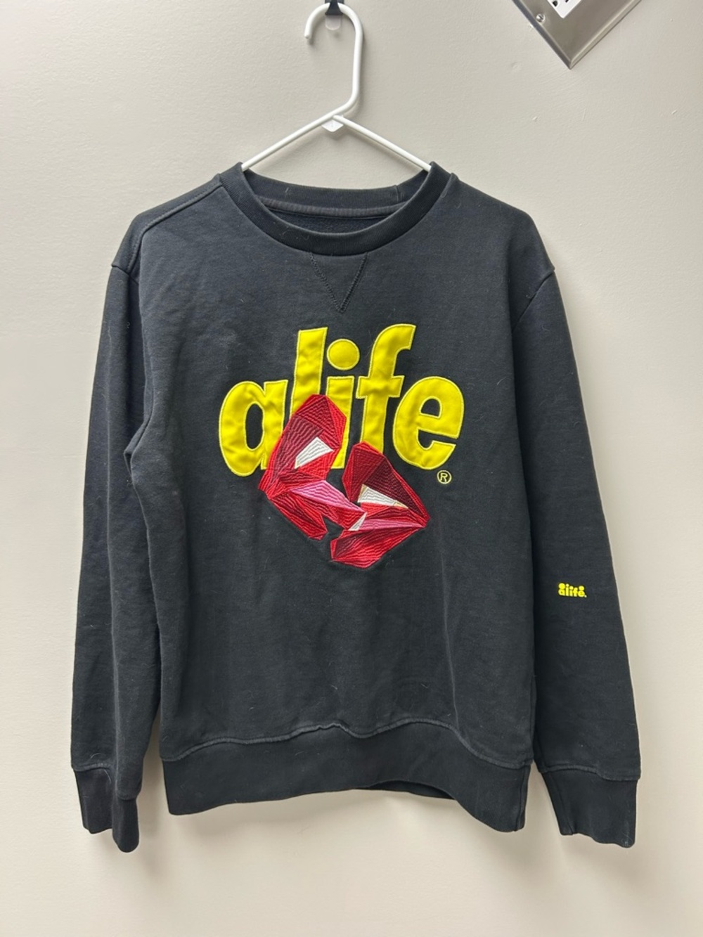 Alife Black Graphic Crewneck w/ Lips